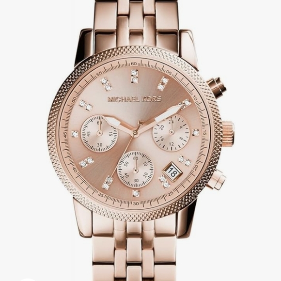 Michael Kors Rose Gold Watch - Picture 4 of 13